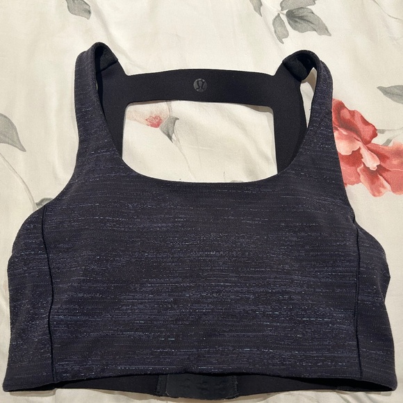 Lululemon Lab Varsa Bra Size 6 EUC - Picture 2 of 6